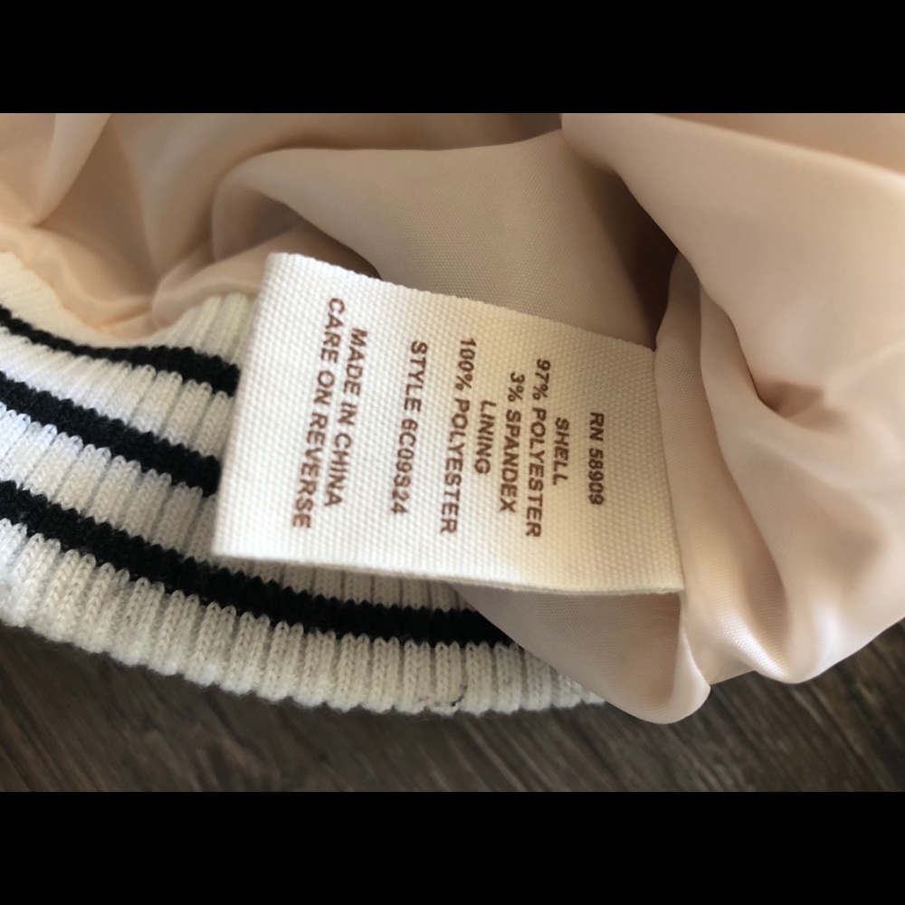 Chelsea & Violet Roses Jacket - Picture 6 of 10